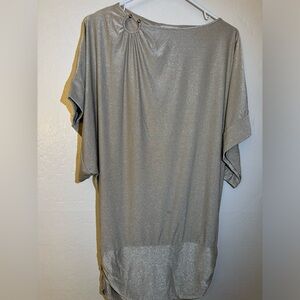 Barley used ! Women’s top good condition
